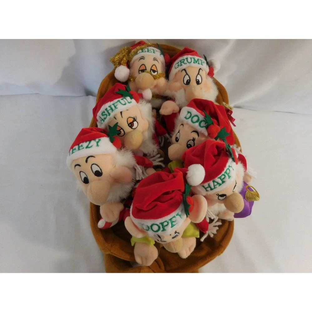 Disney Store Snow White Seven Dwarfs Christmas Sleigh Bean Plush Set New Rare